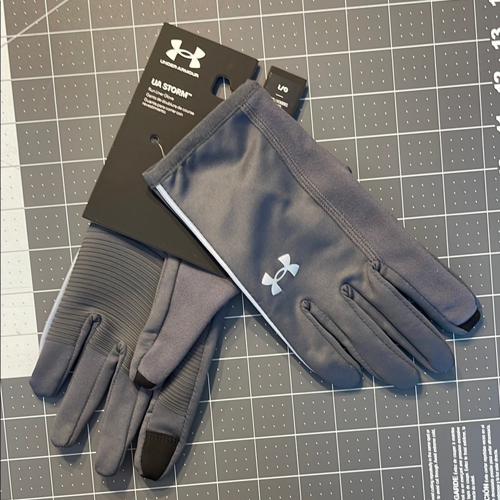 Under Armour Storm Run Liner Gray Gloves